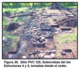 Figura 20. Sitio PVC 120, Sobrevistas del las Estructuras 4 y 5, tomadas desde el oeste.